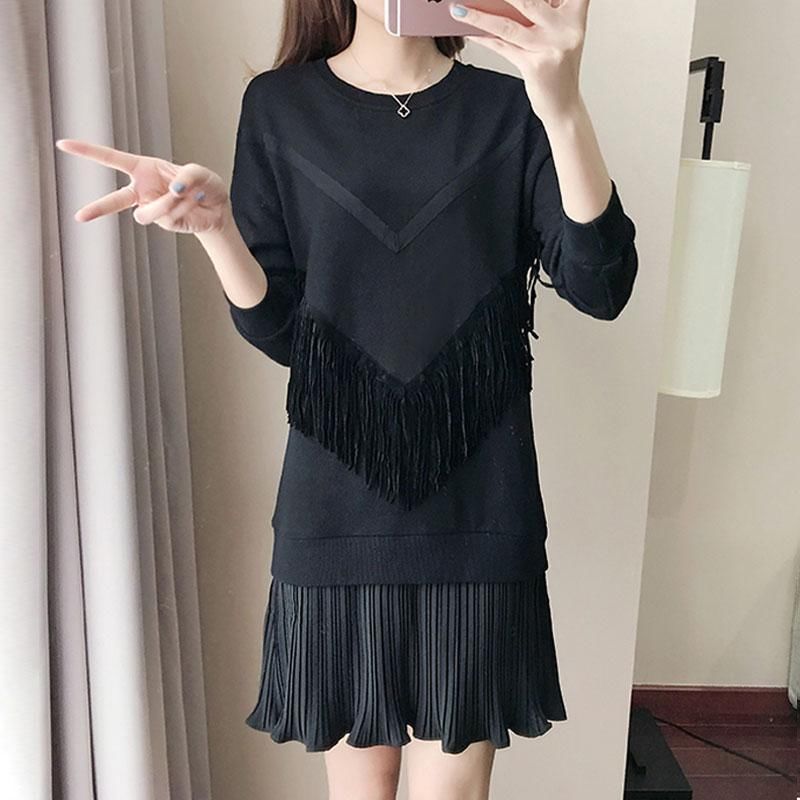 女人不管你有多美，9月出门一定要穿这种秋裙，风情万种，美上美