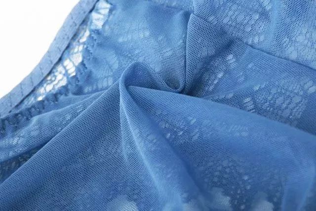 蔡依林又调皮了!穿紧身衣现身机场，转身才发现原来大有乾坤