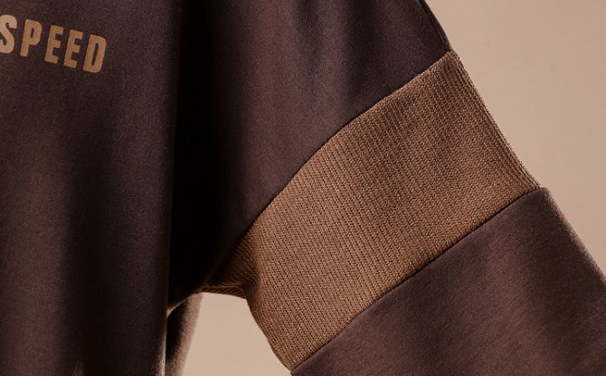 女人再没钱，也要有件“时髦”卫衣，轻松穿出女神范，特吸晴