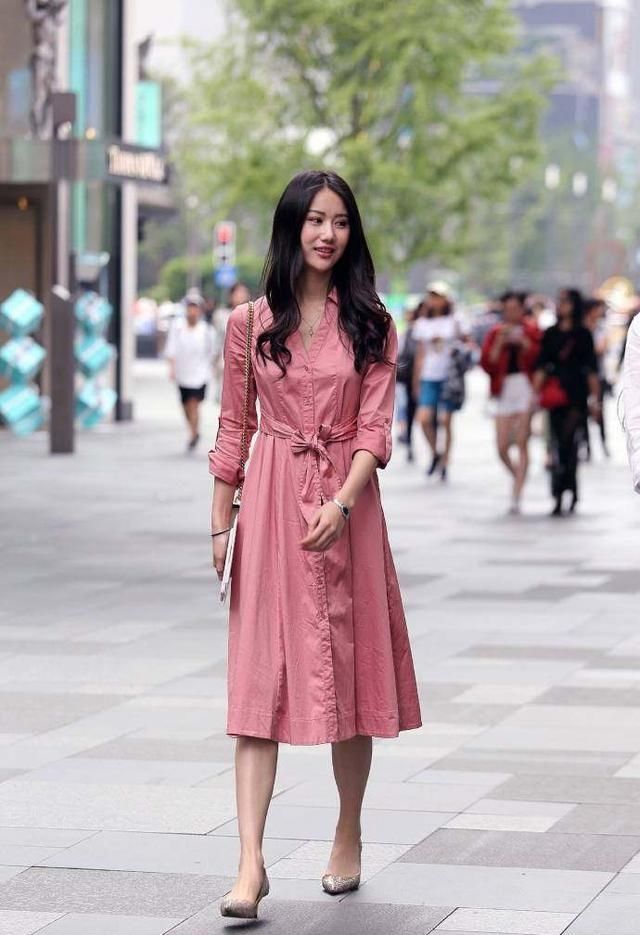 『 美女』到处都是颜值高身材好的美女小姐姐！，街拍：东莞真是一个好地方