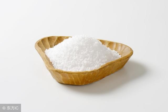 螨虫在后背疯狂爆发会有4迹象，坚持用3招一脚“踹飞”螨虫