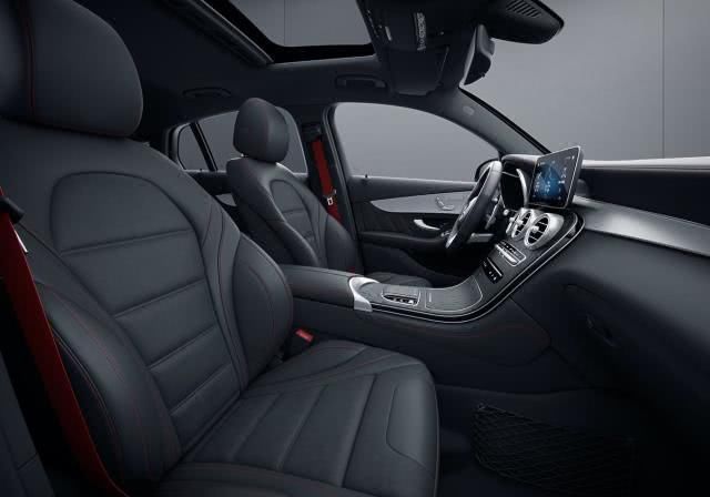 #梅赛德斯#新款AMG GLC 43,390马力性能机器起价65.88万元