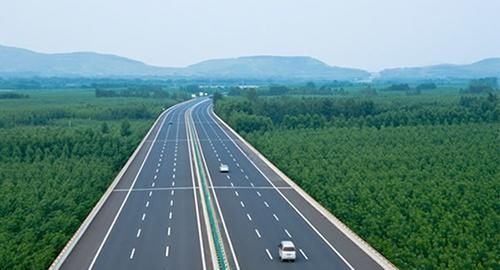  高速|中国这条垃圾建造的公路，全长122公里，用了600万吨垃圾