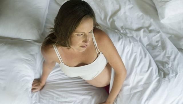  「睡觉」怀孕后，妈妈睡觉若有这3种“表现”或许是宝贝在向你透露信息！