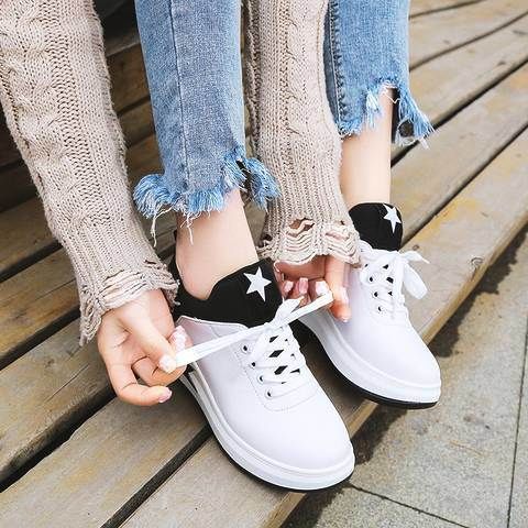 老婆从不穿高跟鞋，这次我给买了两双高跟单鞋，哇穿上太有女人味