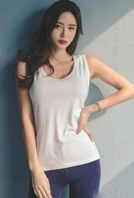 修身紧身裤，焕发你的好身材，刻画完美的腿部线条