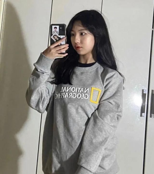 漂亮:女人再漂亮,穿裤子尽量牢记“4不要”,容易被误会为“廉价货...