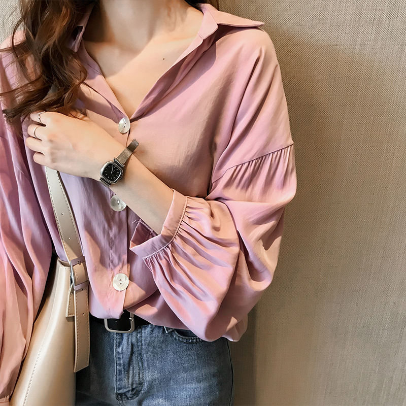 立秋后别只会穿开衫?聪明的女人已穿上薄外套秋装，洋气又减龄