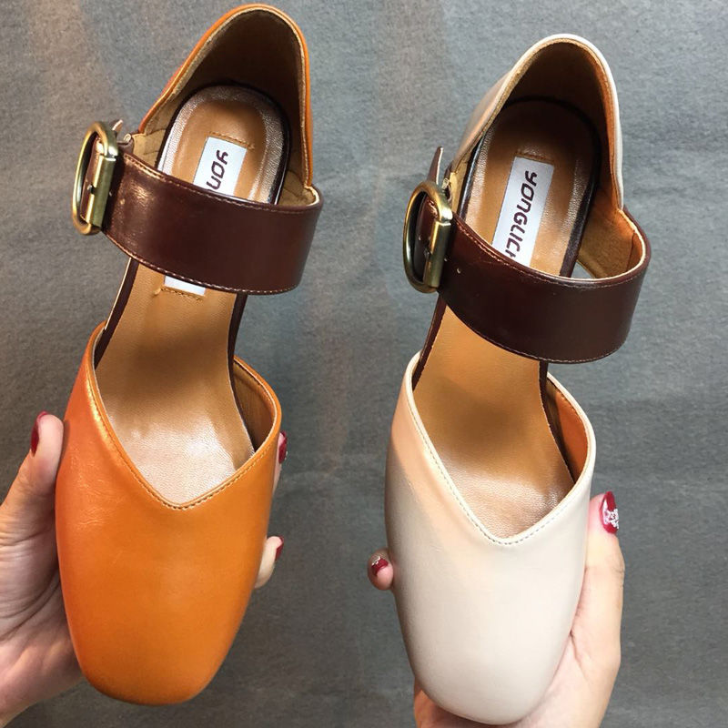 微胖女人穿这样的高跟鞋才有气质