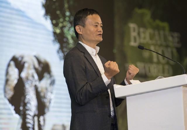 想不到马云竟是个潮男!离开西装革履,他的时髦私服更值得你学习