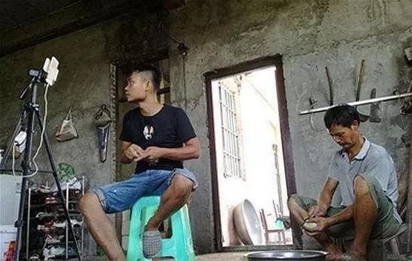 农村怪象：农民日子过反了？60后70后拼命干，90后不想干那80后呢