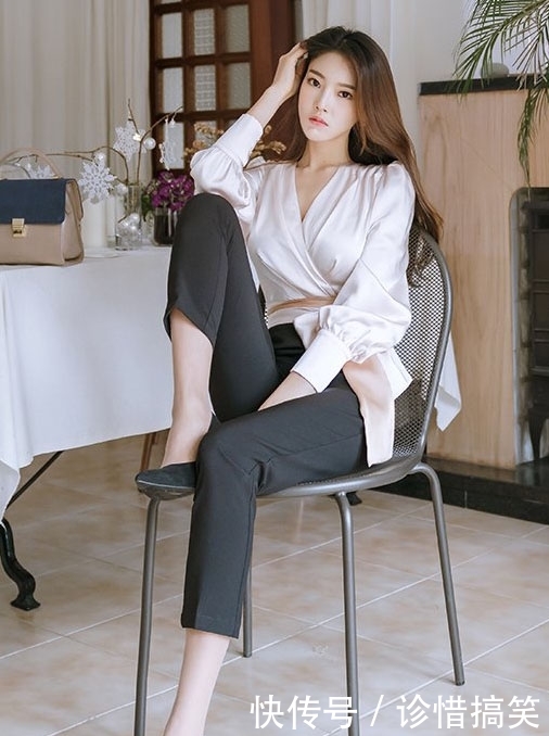 「职场中」靓靓聊第59期:气场强大的职场女强人,尽显穿着品味,出场即是巅峰