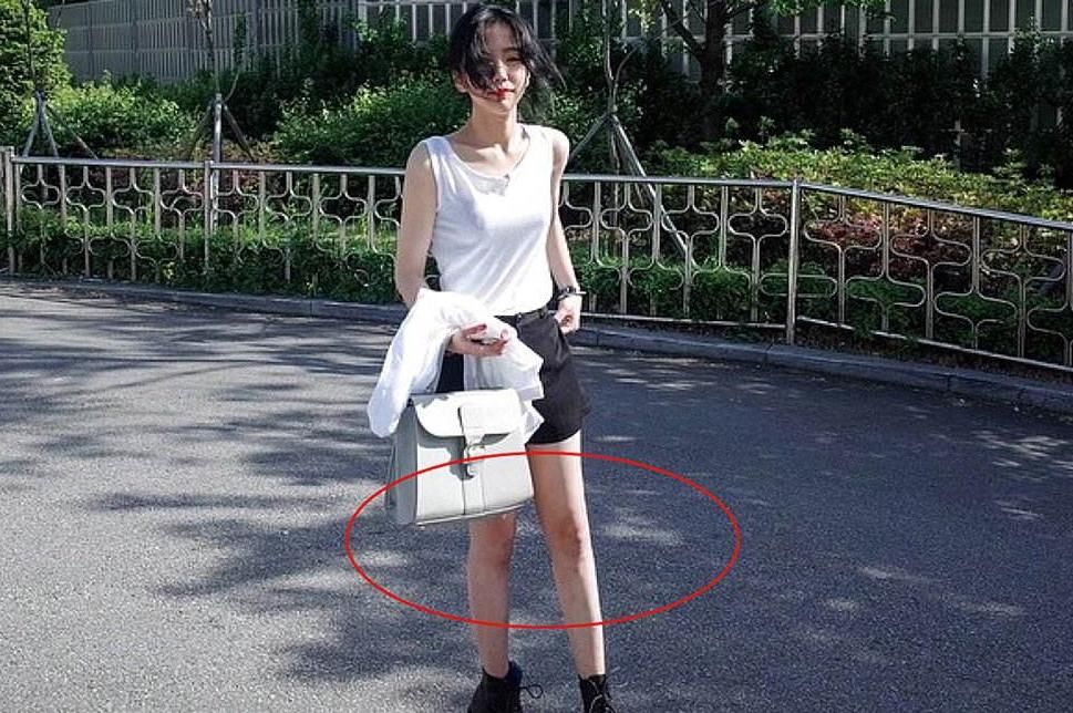  盖上涂腮红：韩国女孩为什么在膝盖处涂腮红？得知原因后，很多女生都“认可”