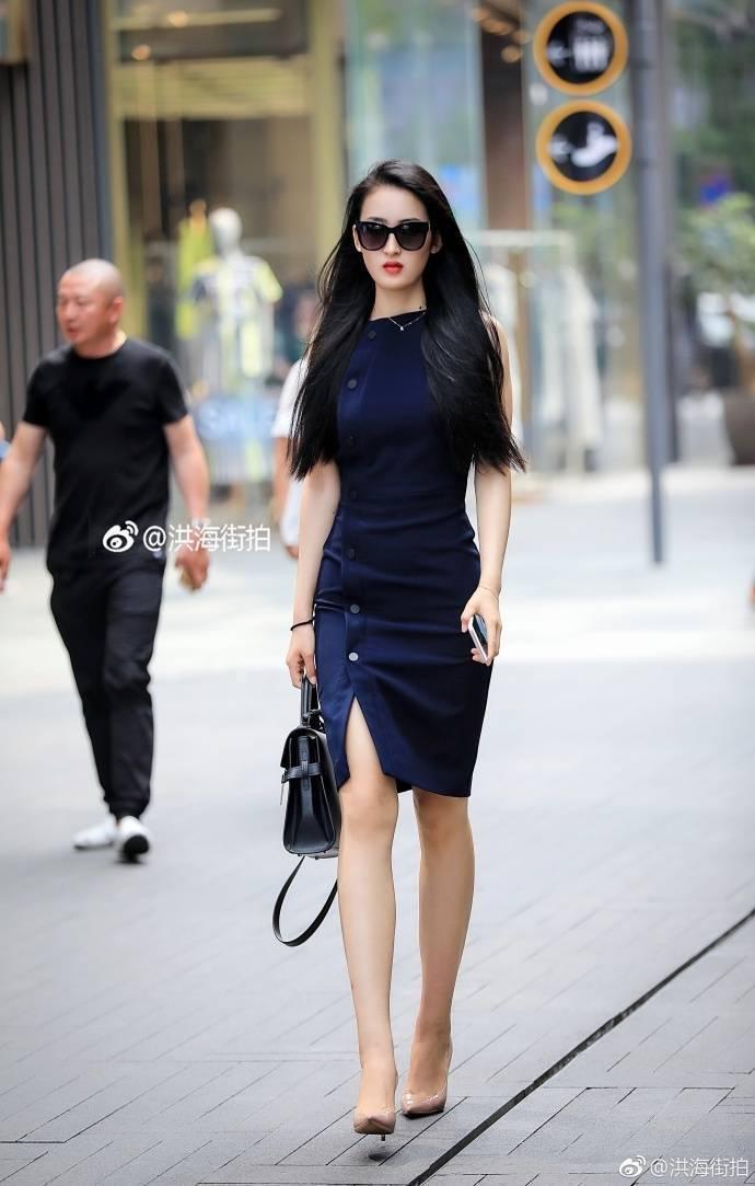 街拍：个性的美女穿出自己独特的味道，要多美就能有多美！