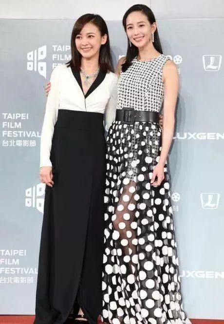 陈意涵深V裙开到肚脐了，衬托4千万的项链，网友：真的好看吗