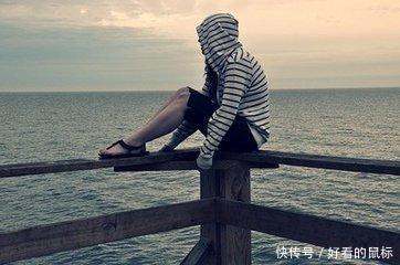 当你深爱的女人不再联系你,男人应该怎么做?