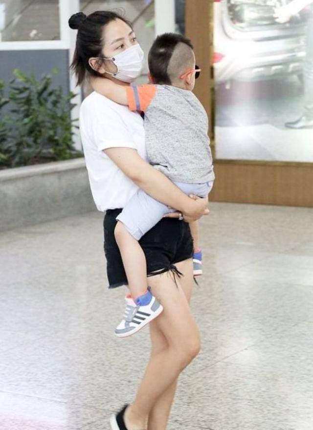 何洁深夜发文怒斥造谣,背后的原因让人心疼