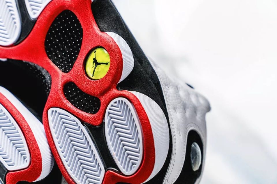 近期起飞的球鞋里，熊猫只排倒数第 2!第 1 名根本买不到!