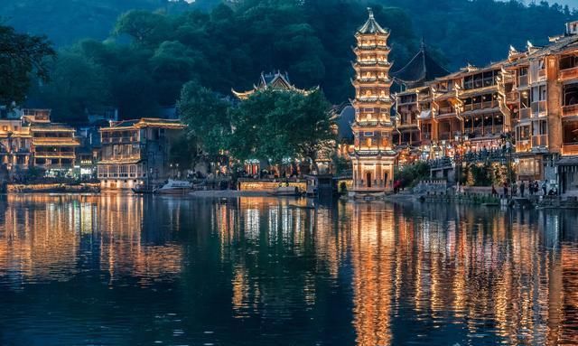 一生必带另一半去的8个地方，去过4个就可以结婚了