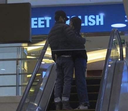 金晨七夕自拍照被扒疑似与邓伦复合，老板霸气称这辈子都不可能！