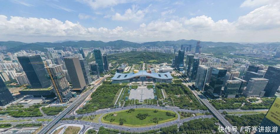 我国最大地下火车站：相当于21个足球场，耗资40亿设有36个出入口