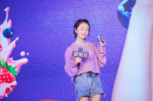 新品来袭!优酸乳果果昔用水果力打开果昔品类新篇章