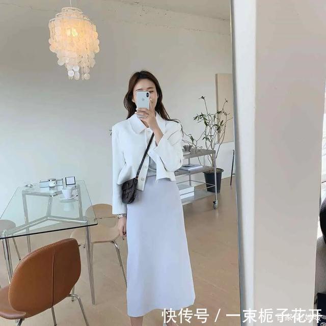 时髦■外套里面别穿打底衫了!现在这样穿才是真时髦!