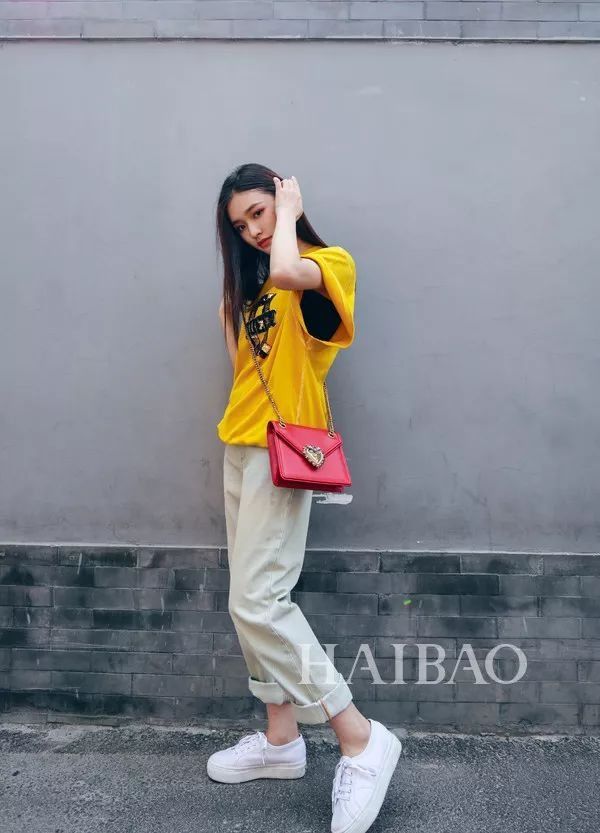 纠结| 漂亮包包太多出门背哪一款?2018后半年最流行的是这些!