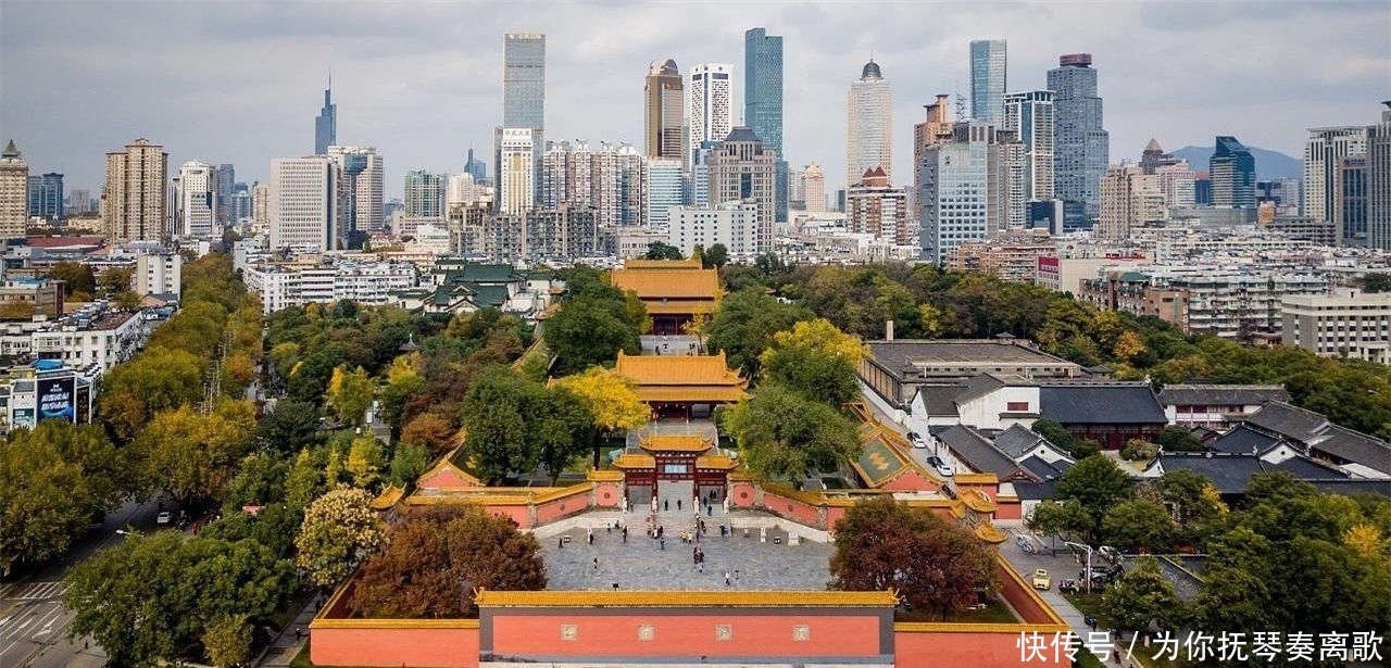  【我国】我国最受毕业生喜爱的三个城市，成都只能排第二，第一