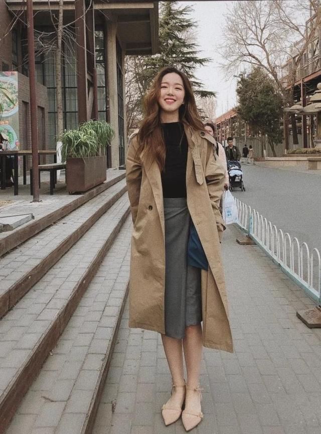  「搞定」换季没衣服穿？教你一衣多穿，用一件风衣搞定整个春夏