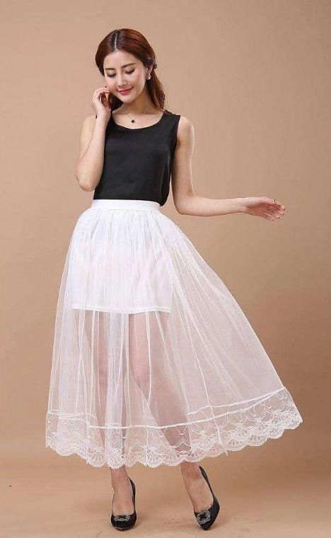 当蕾丝元素遇上半身裙，女人味十足，自带“仙气儿”