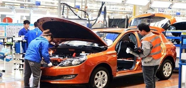  「比肩」广西有望升为二线的城市，发展前景比肩省会，交通十分