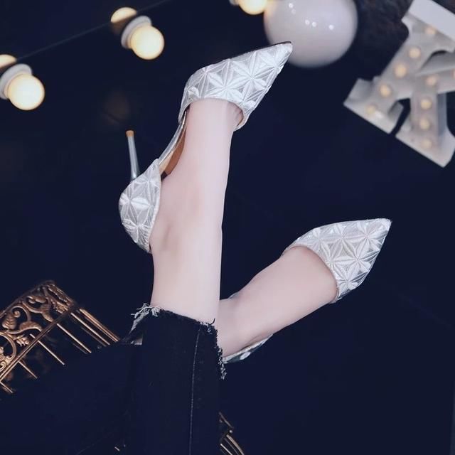 细高跟鞋,穿出好身材!