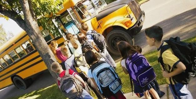 为何孩子在家和在校表现不一?不是人格分裂,关