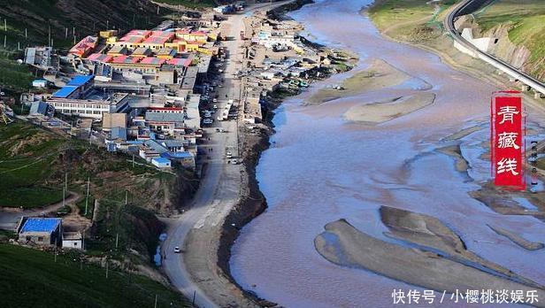  归属于@这个小镇有1.4万平方公里，人口不到3000，是中国最大一