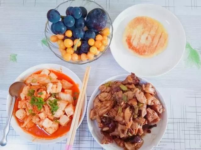 杨紫胖了瘦、瘦了胖无限循环，张一山对她的减肥史总结的很到位!