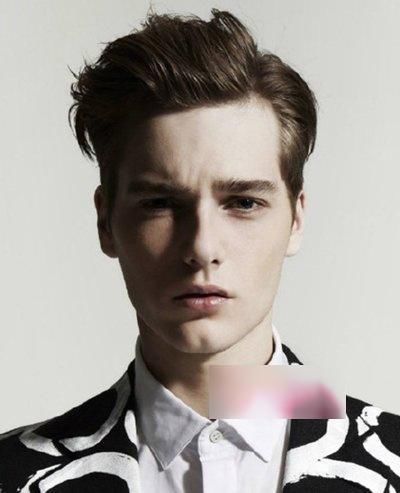 时尚派男士带刘海的侧分头发型!