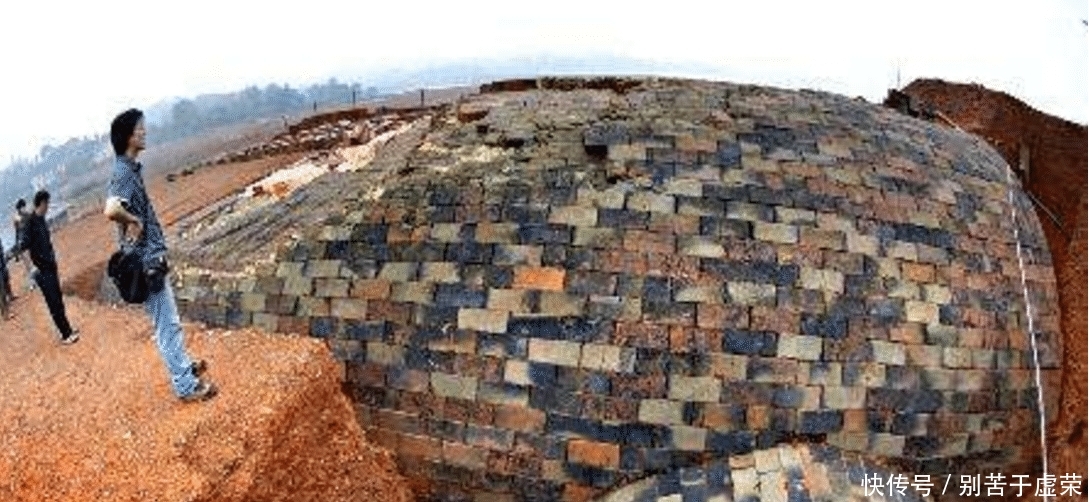 湖南望城盗墓案曝光,墓中宝贝却一个没丢,专家