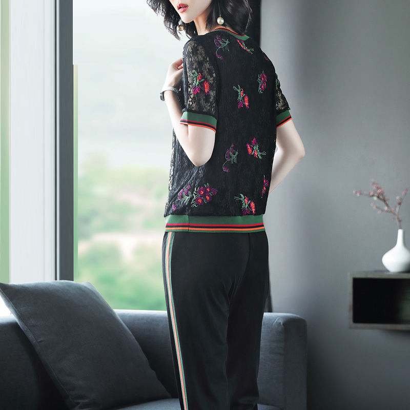 好羡慕!表嫂今天悄悄就穿新套装了，显高显嫩，比我的还美还便宜