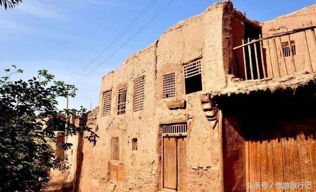 火焰山下的原生态村庄,被称作“中国第一土庄”,像是废弃鬼村