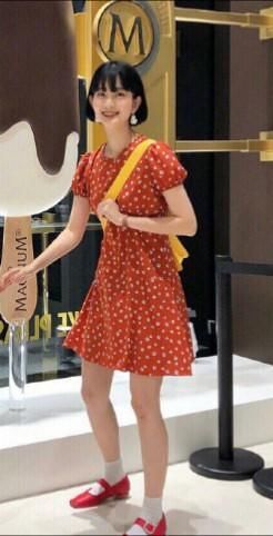  「女生」森系女生都这样穿！这组穿搭简约时尚又减龄，轻松打造活力少女感