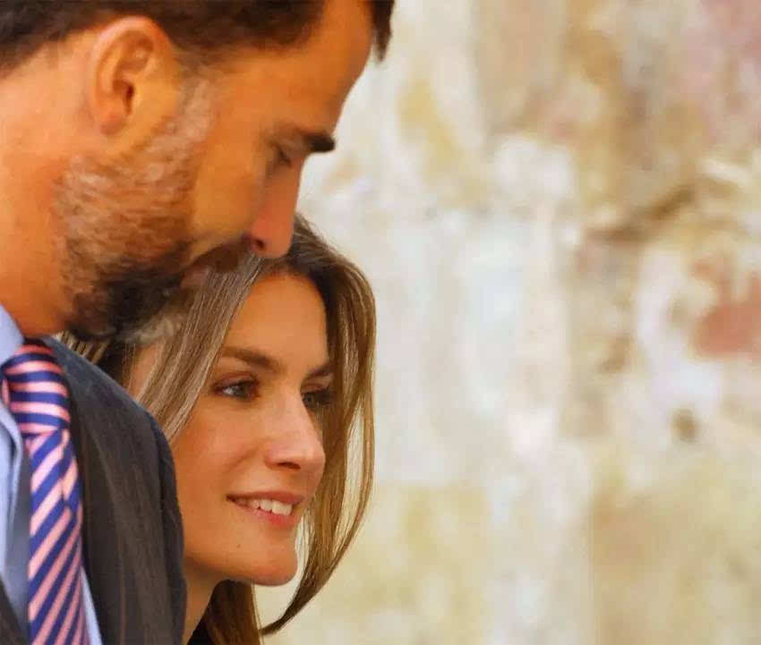 西班牙国王与王后结婚12周年纪念日[尚头条]