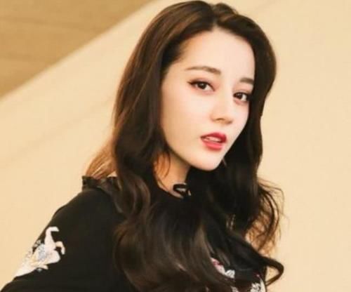  好看的女生：女生脸上有这“3条线”，一般颜值都很高，同时中2个的人真的少
