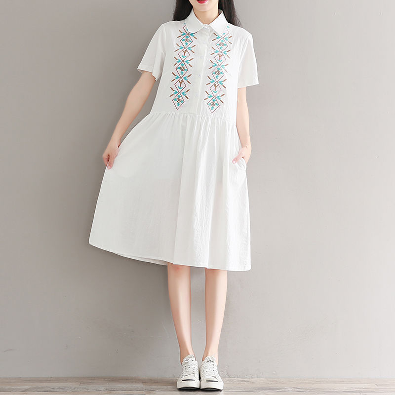 哇塞!姐姐穿上连衣裙，很有夏天的味道，活力十足