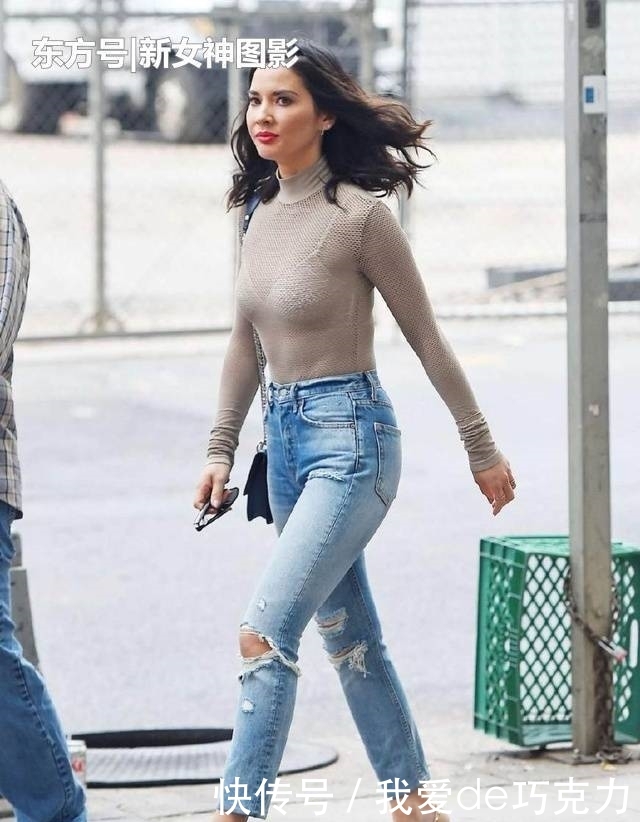  美女：美女街拍：身材高挑的小姐姐，时尚优雅，街头的风景线！