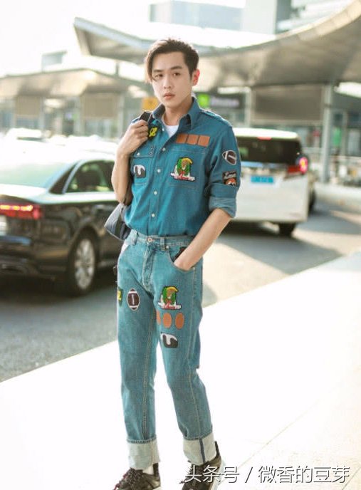 张若昀要逆天?穿“儿童裤”就算了，鞋子真不能忍，想把它扒下来