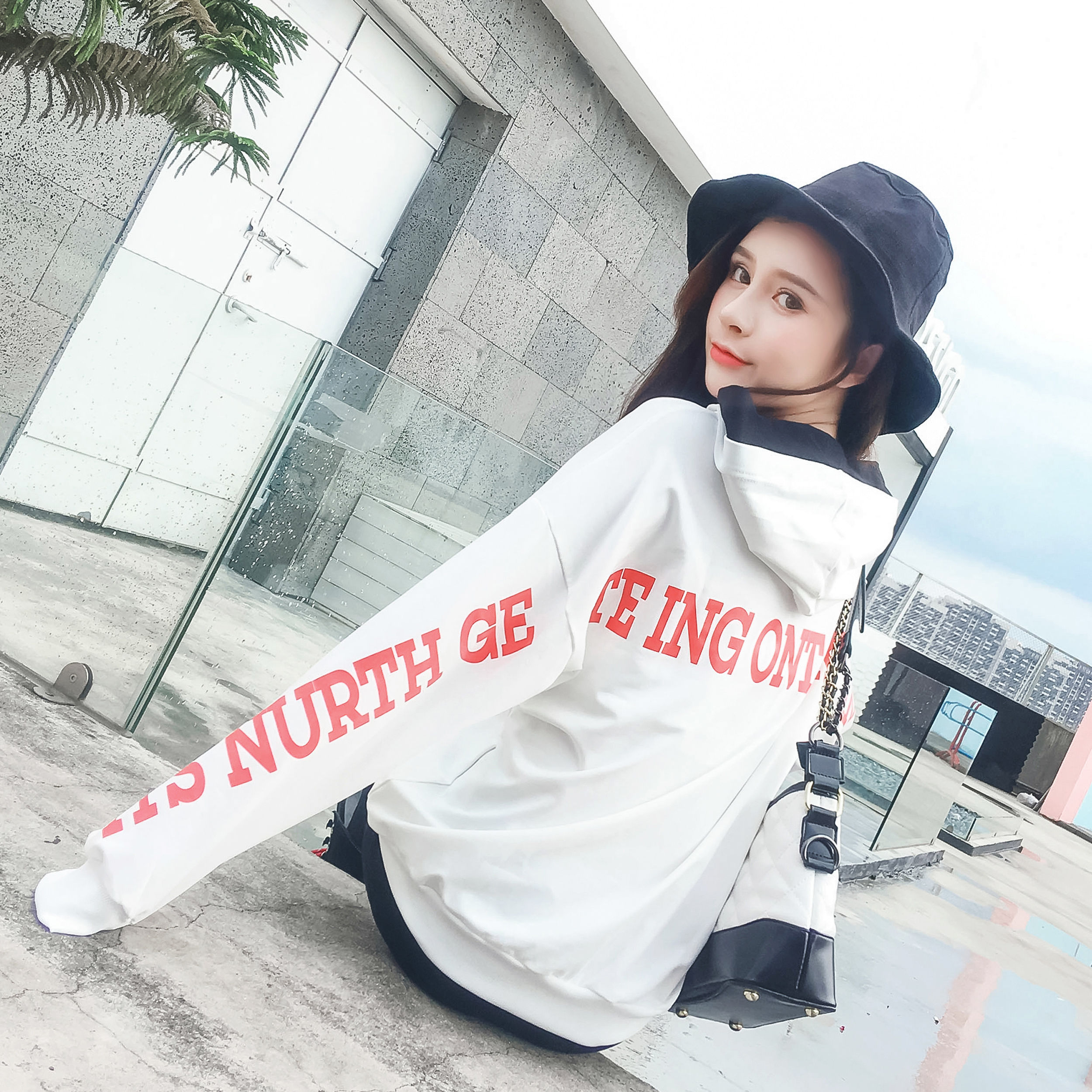 哇塞!刚上一批巨便宜的卫衣居然这么好看，姐姐狂抢5件，太好看