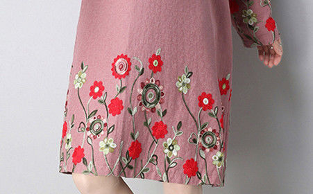 满45岁以上的女人，出门少穿真丝，试试这秋裙+高跟，美到犯规