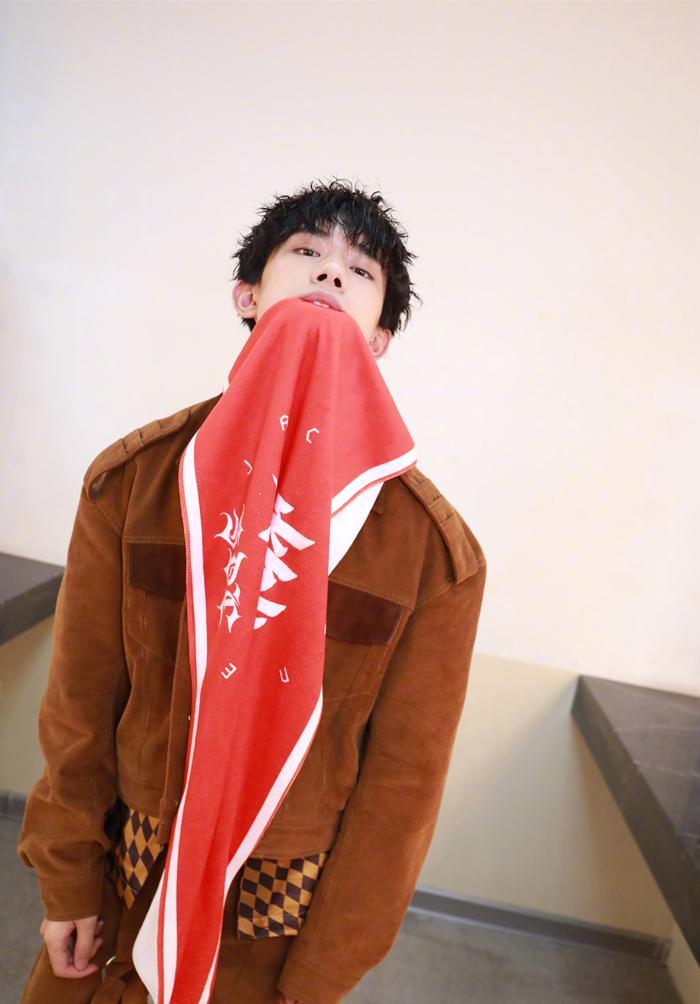 《这就是街舞》现场投票的都是女生?毛巾有什