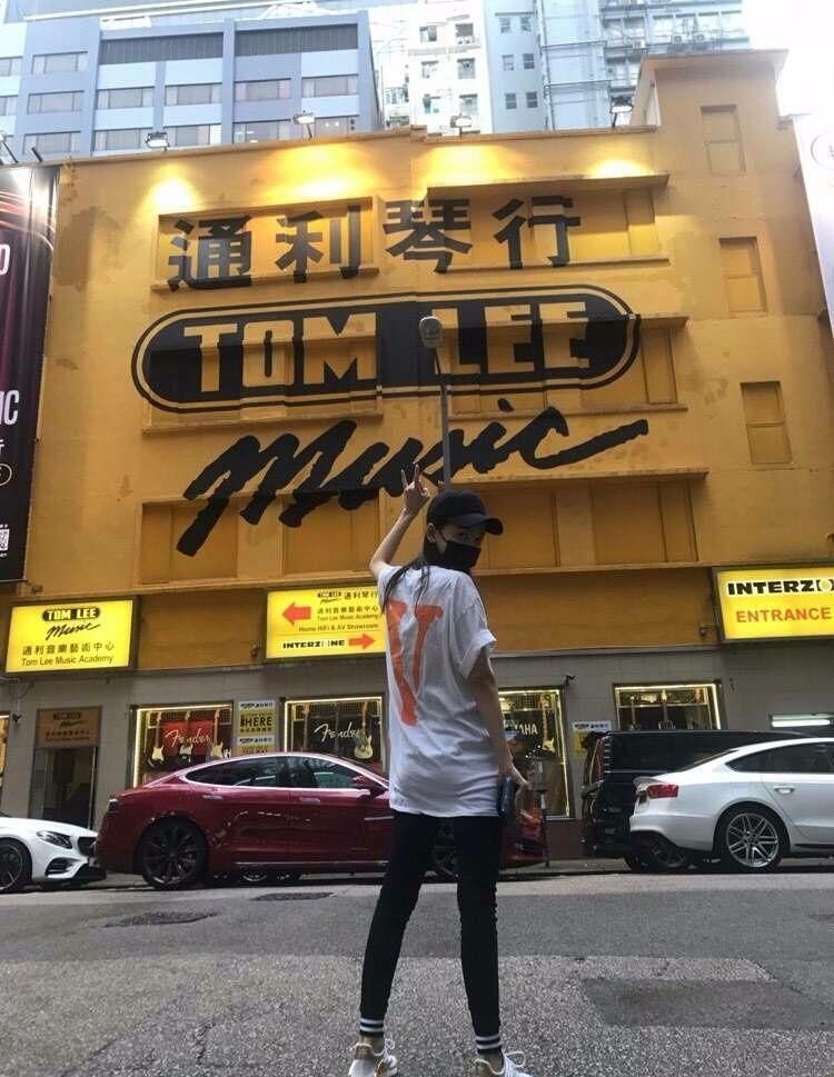 有一种耳环叫于文文的耳环,别人都不敢尝试,网友:你这是锁吧!